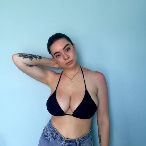 Sarah - rencontre-Beurette-Nantes