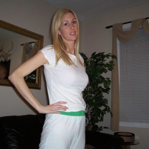 Entre un verre de vin et une soirée torride 🍷 Elodie - rencontre-Teen-Boulogne-sur-Mer